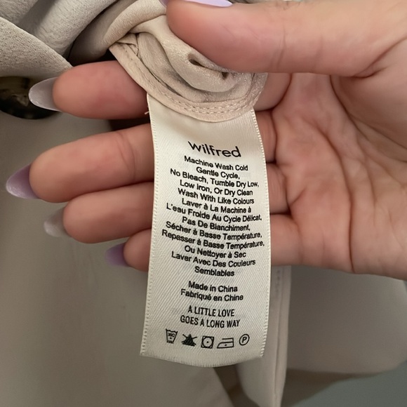 Aritzia Wilfred Blazer - Picture 5 of 6